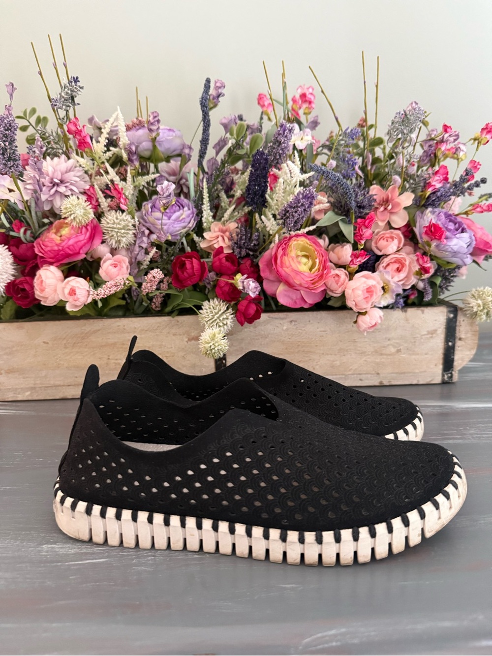 Isle Jacobsen Comfort Knit Slip-On Sneakers - Black